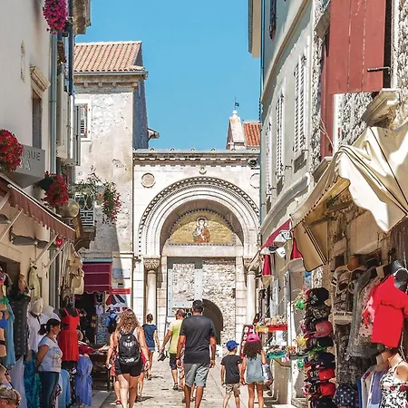 Vikendica Beautiful In Porec